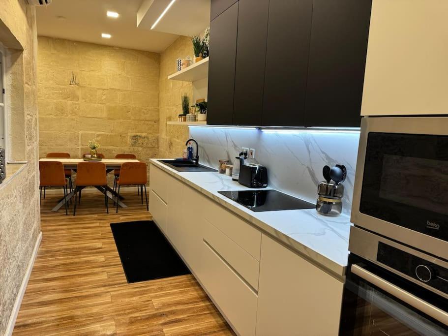 Townhouse 26 In Sliema, Malta Villa Luaran gambar